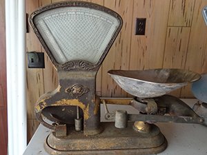 Property photo 125 - Personal Property Auction, Tractors, Dozer, Implements, Lawn & Garden, Tools, Antiques, Furniture & Household
